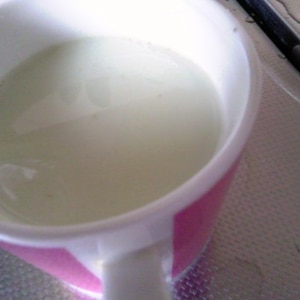 粉末緑茶と豆乳で♪　グリーン・ソイ・ラテ